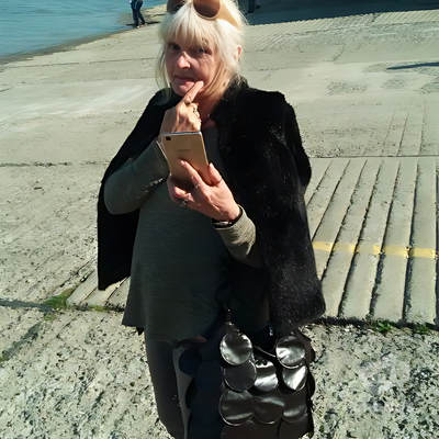 Nelly, társkereső Pécs