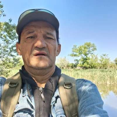 János