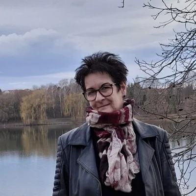Éva