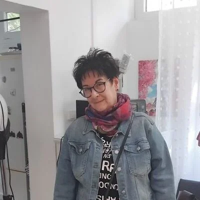 Éva