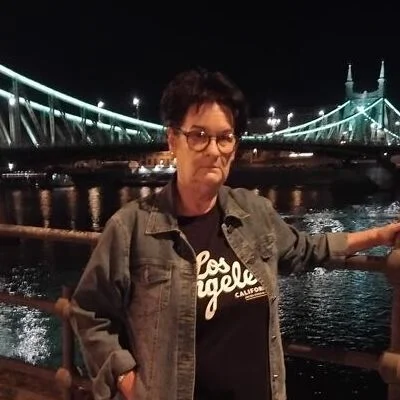Éva