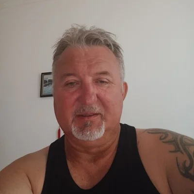 András, Dunaújváros