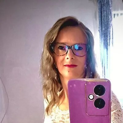 Mónika