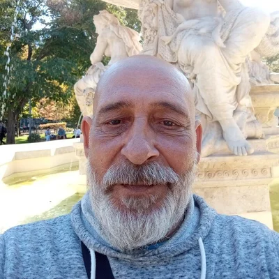 Darius, Budapest