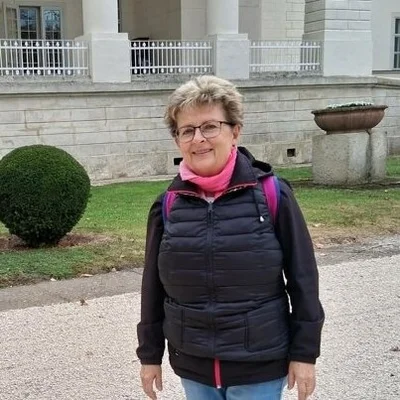 Marika, Szekszárd