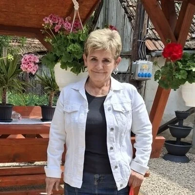 Marika, Váncsod