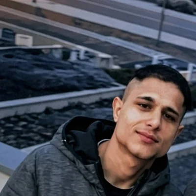 János, Tatabánya
