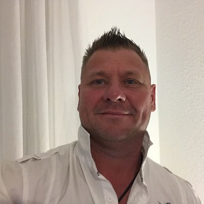 Misi, társkereső Aying