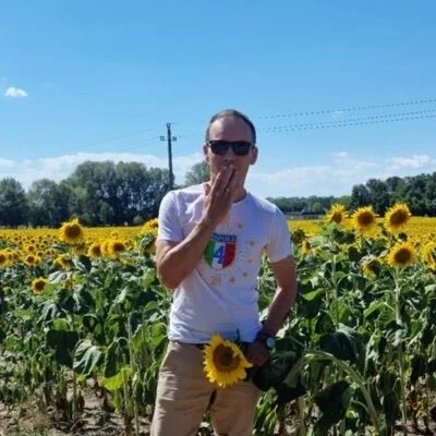 Ákos