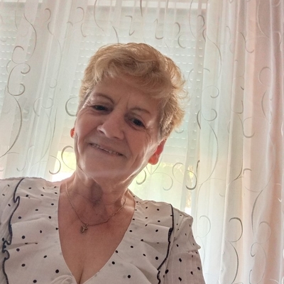Júlia, társkereső Sümeg
