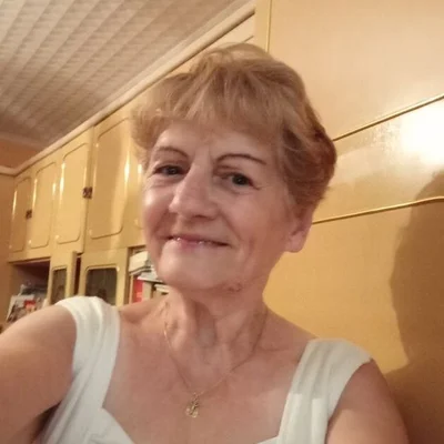 Júlia, Sümeg