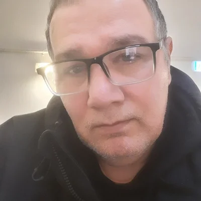 András