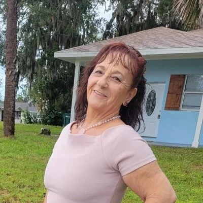 Erzsi, Daytona Beach