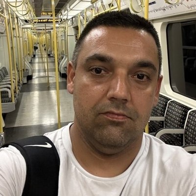 Janos, társkereső London