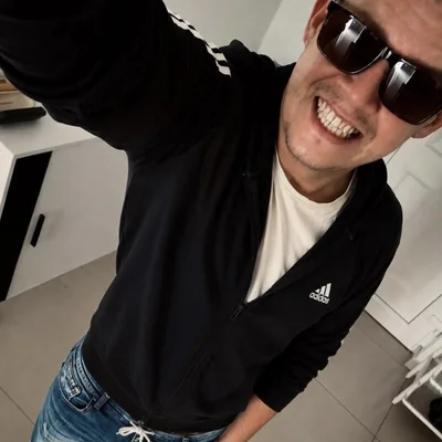 Ákos