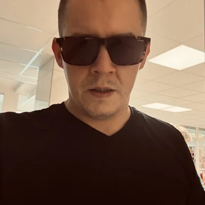 Ákos