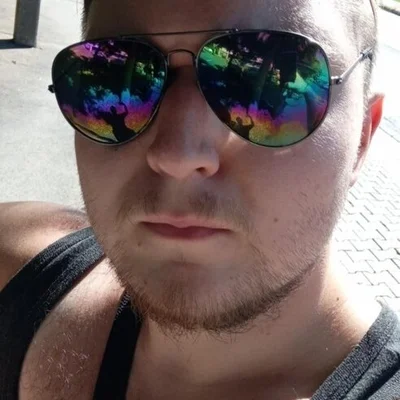 András