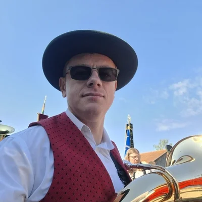 János