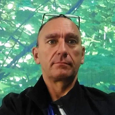 András