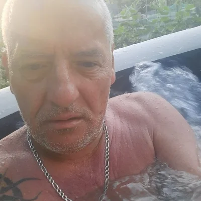 Attila, Komló