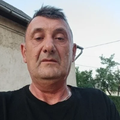 Peti, Csákvár