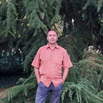 Tián, Gödöllő