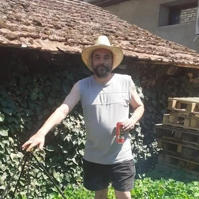 László