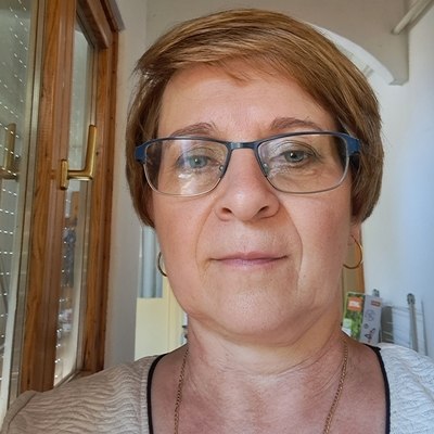 Henriett, társkereső Rétság
