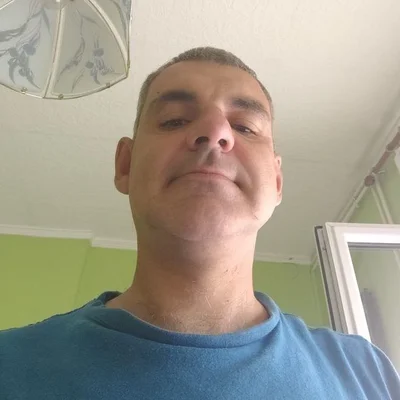 László
