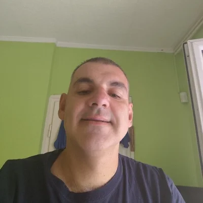 László
