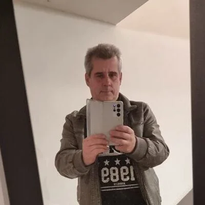György