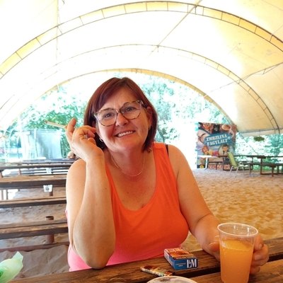 Zsuzsa, társkereső Libád