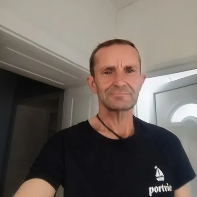 András
