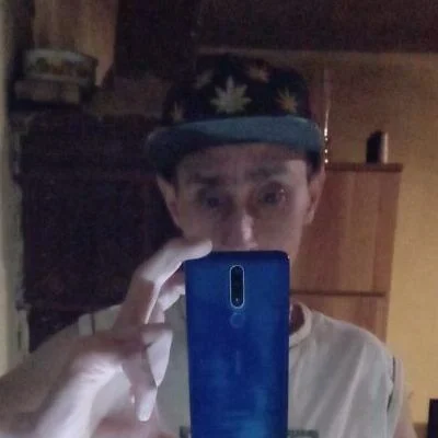 László