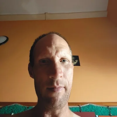 Tibor, Köveskál