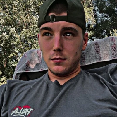 András