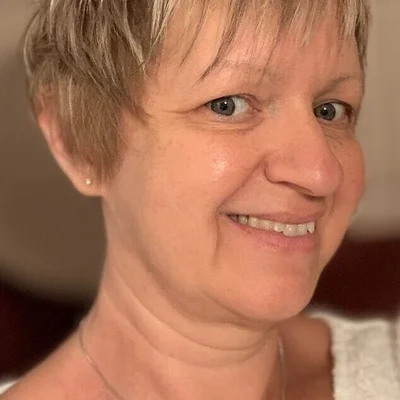Zita, Dunaújváros