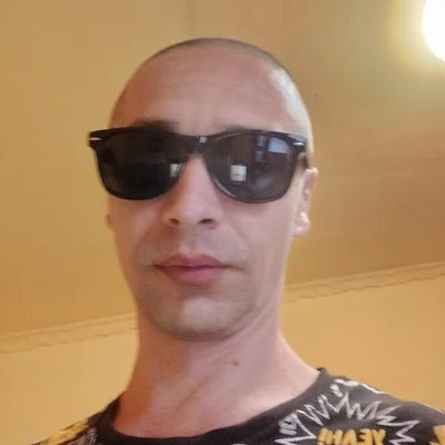 László