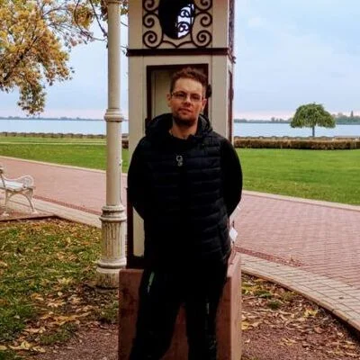 Róbert, Topolya