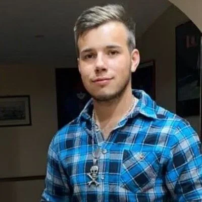Péter