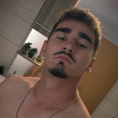 Roland, Kápolnásnyék