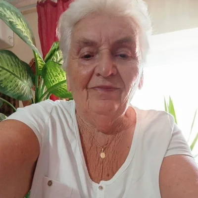 Éva