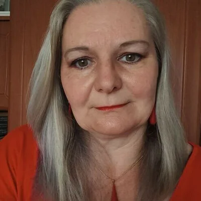 Mónika