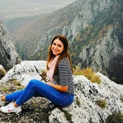 Anna, Budapest