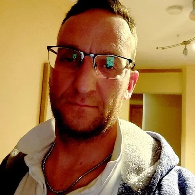 György