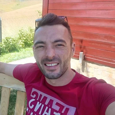 Karesz, Zenta