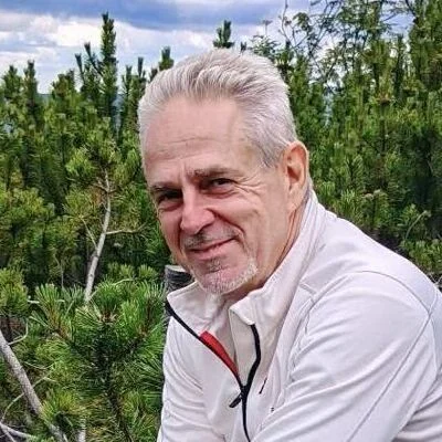 Péter, Léva