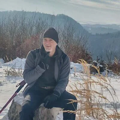 Péter