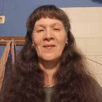 Zoé, Tatabánya