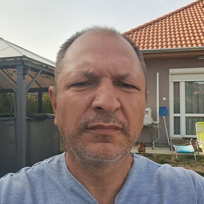Péter, Szekszárd
